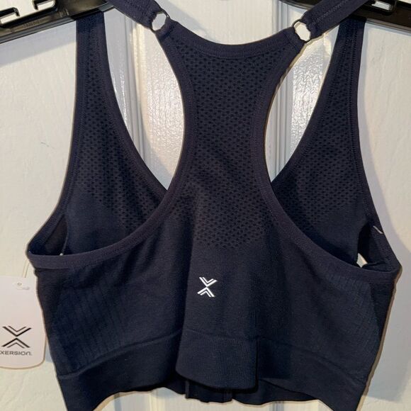 Women’s Medium Support Seamless Sports Bra – NWT, Size Small - Picture 2 of 6